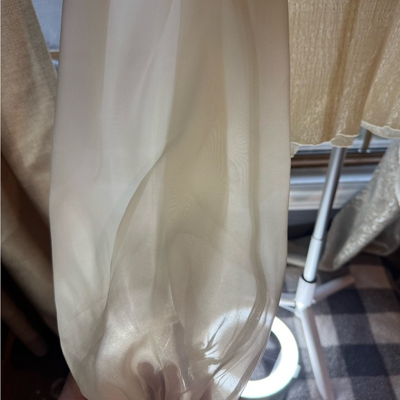 White Textured Women's Top - Picture 5 of 6